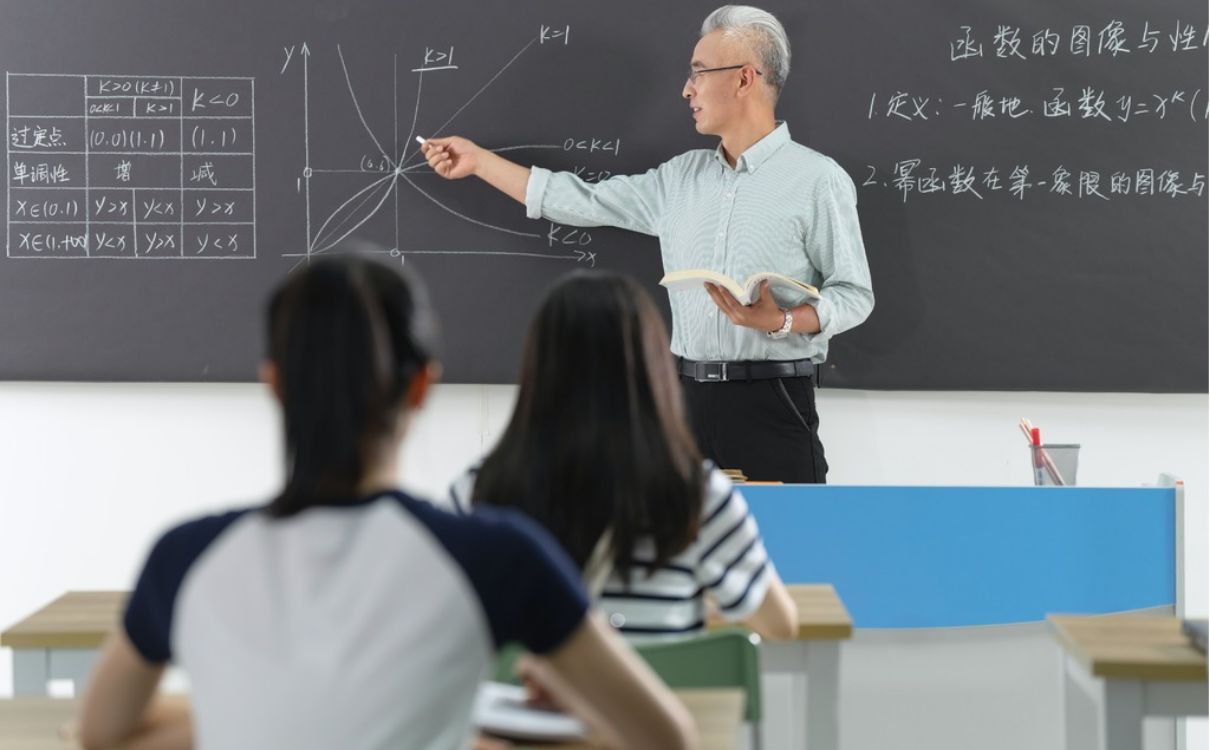 老师对学生的影响有哪些表现？.jpg